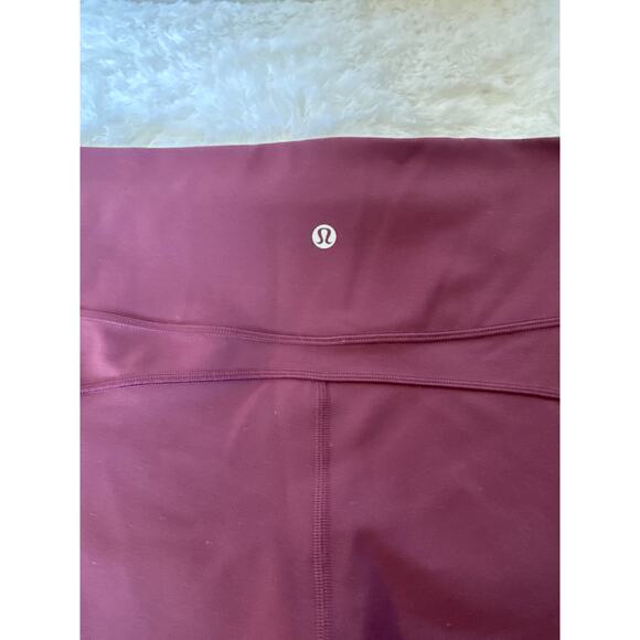 Lululemon In Movement Short *Everlux 2.5" Everlux Arctic Plum 10 - Picture 7 of 10